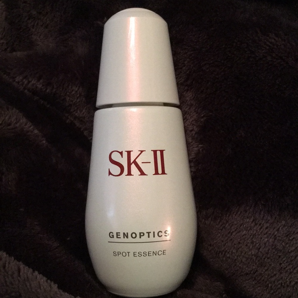 SK-II GenOptics Spot Essence Serum 50 ML
